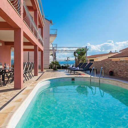 Solaris Holiday Home - Private Pool Stanici Bagian luar foto