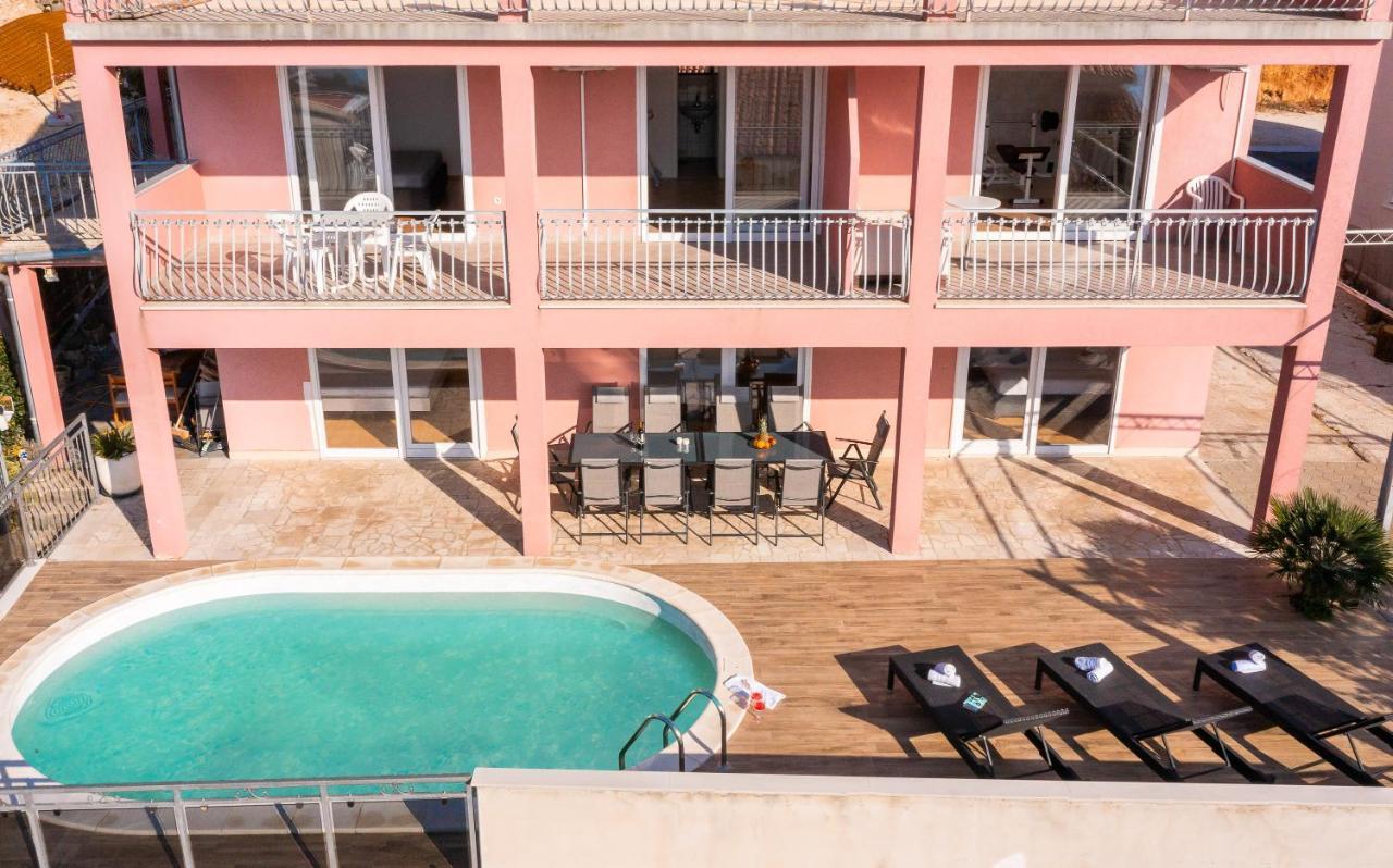 Solaris Holiday Home - Private Pool Stanici Bagian luar foto