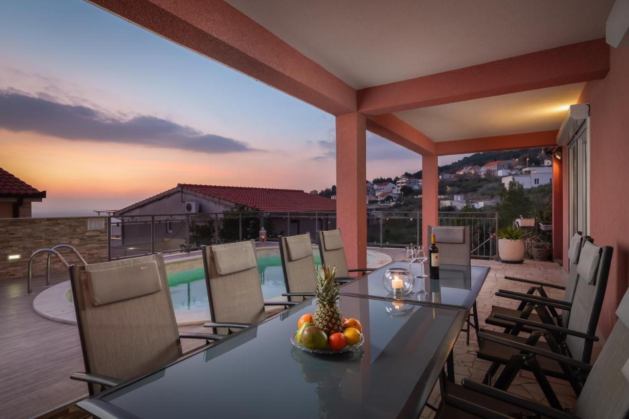 Solaris Holiday Home - Private Pool Stanici Bagian luar foto