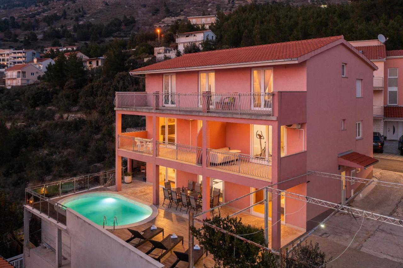 Solaris Holiday Home - Private Pool Stanici Bagian luar foto